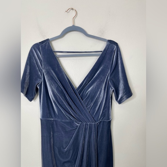 Revelry Giselle Velvet Wrap Gown Dress Sz 6 in Desert Blue - Picture 3 of 9